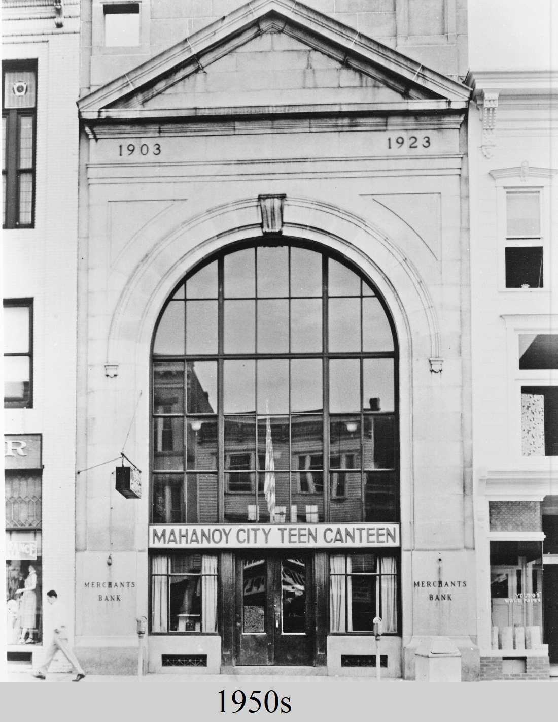 Teen Canteen Outside